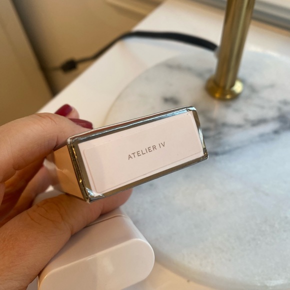 Westman Atelier Vital Complexion Drops in shade IV. - Picture 2 of 8